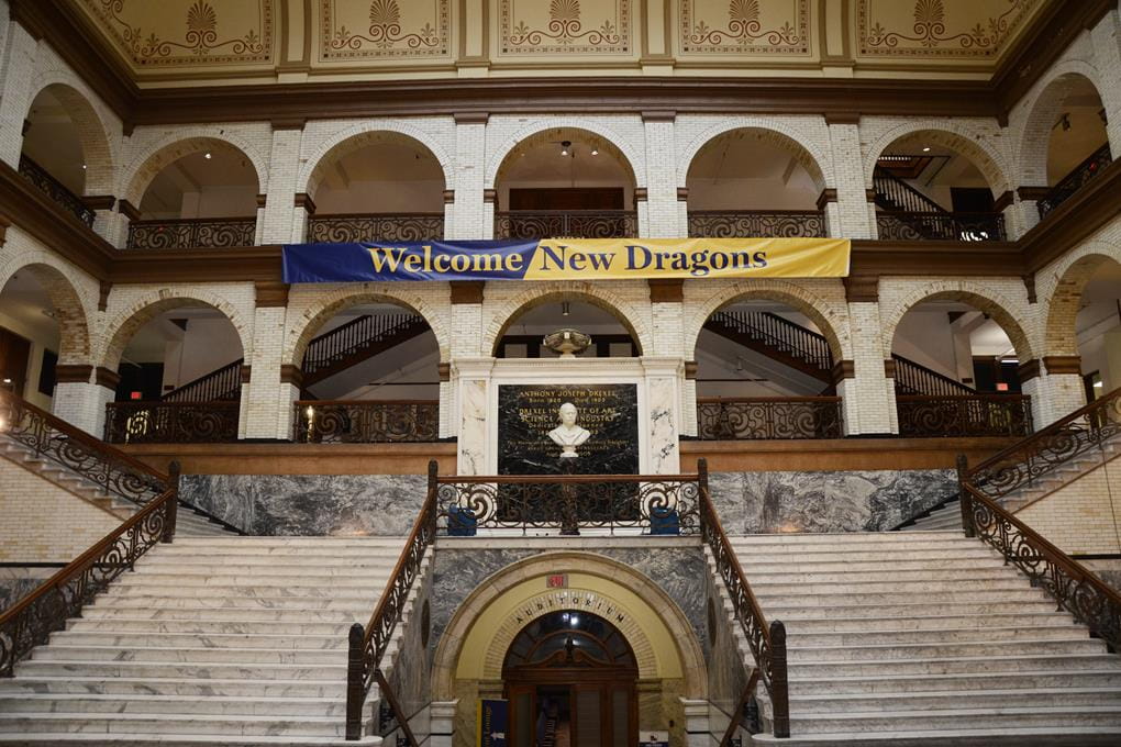 Welcome New Dragons banner in Main Building's Great Court